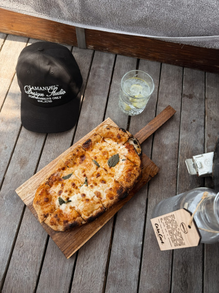 Czapka Design Studio Czarna