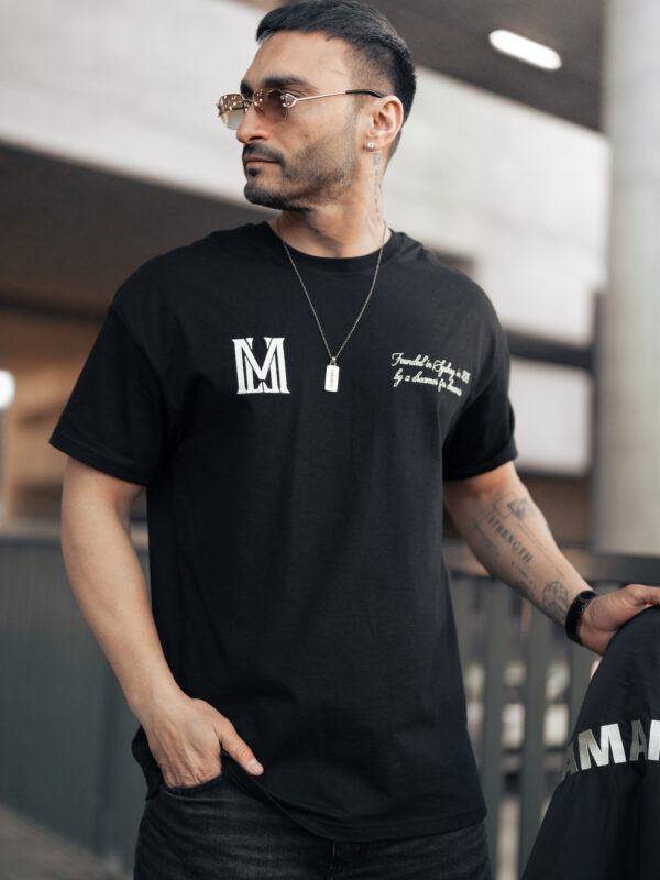 T-shirt Founded Czarny