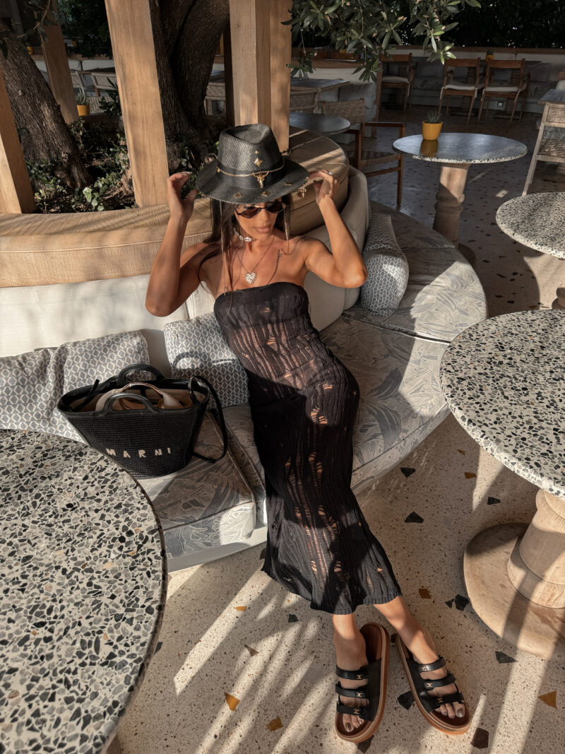 Sukienka Isla Serena Czarna - obrazek 8