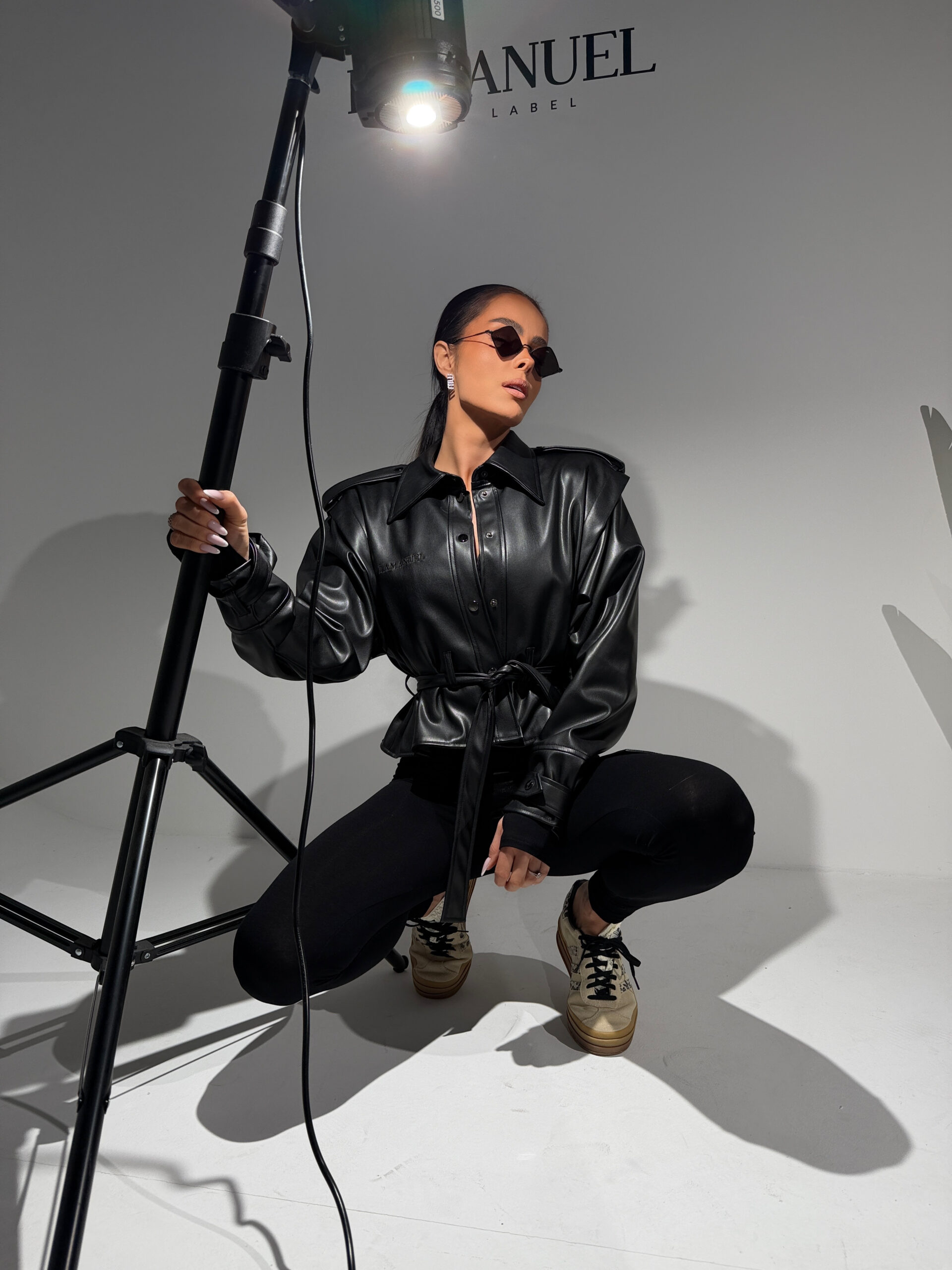 Kurtka Wanted Czarna - obrazek 3